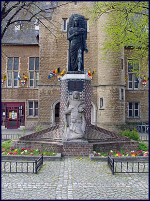 Oorlogsmonument van Bornem, brons en arduin (1934)